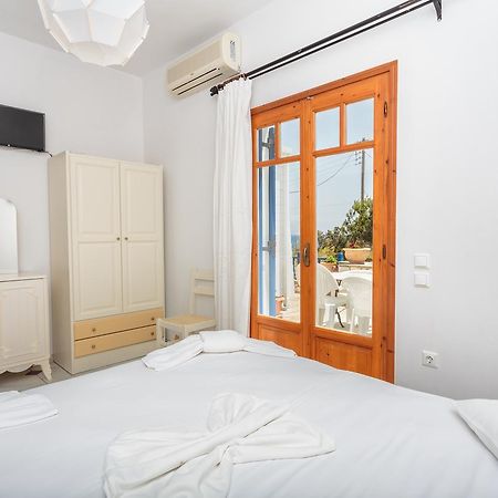 ロガラスRagoussis Houseアパートメント エクステリア 写真
